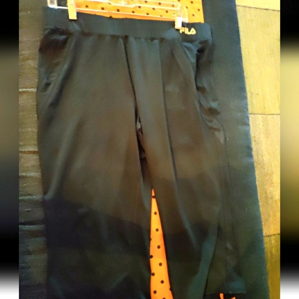 Women's Fila Capri workout pants